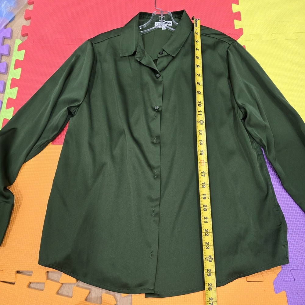 Fashion Nova Women's Dark‎ Olive Green Button Down Shirt Blouse - Size M